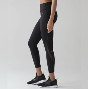 Lululemon Invigorate 7/8 Tight - Black - Size 2